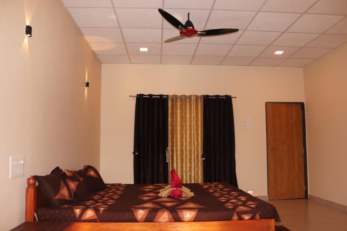 Rehoboth Resort Malvan Exterior photo